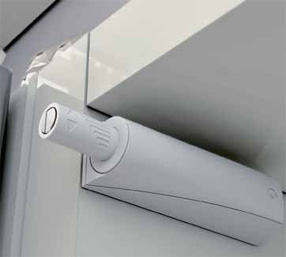 Система автоматического открывания для фасадов без ручек K-PUSH TECH, Italiana Ferramenta