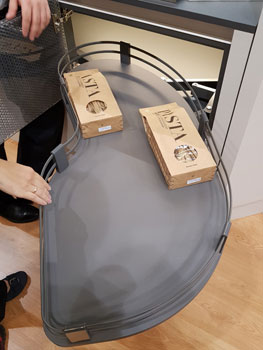 Пластиковые корзины для угловых решений от компании Vibo (Италия)