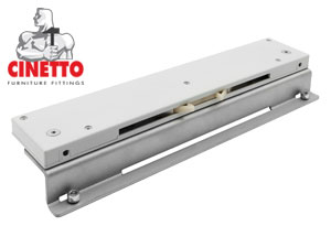 Система EasyLine для плавного закрывания средней двери раздвижной системы PS48 от Cinetto